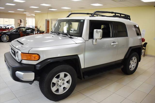 used 2007 Toyota FJ Cruiser car, priced at $16,599