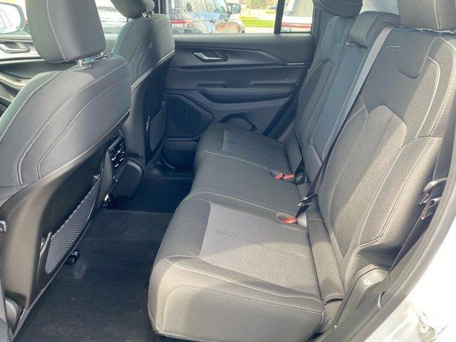 new 2025 Jeep Grand Cherokee car, priced at $40,720
