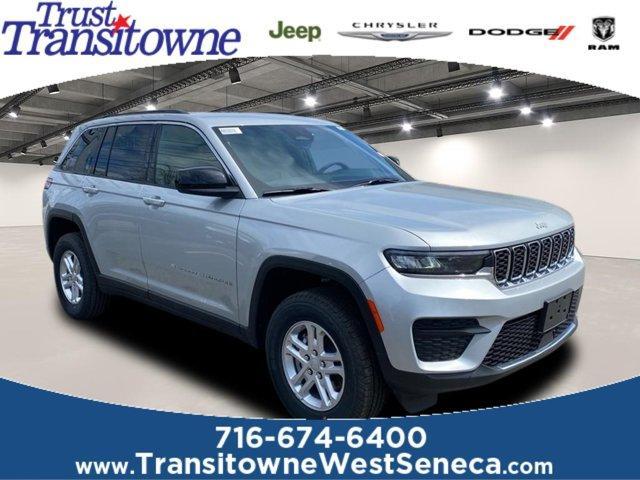 new 2025 Jeep Grand Cherokee car, priced at $40,720