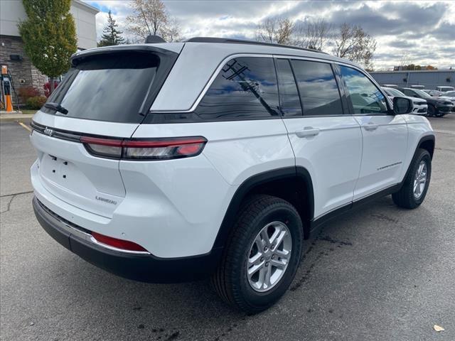 new 2024 Jeep Grand Cherokee car, priced at $42,125