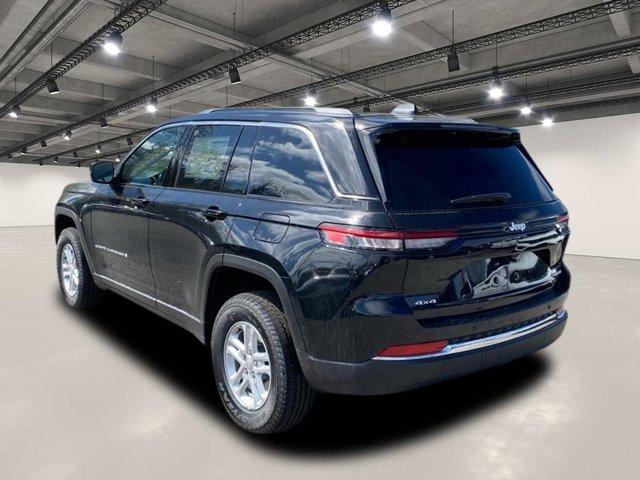 new 2025 Jeep Grand Cherokee car, priced at $41,238