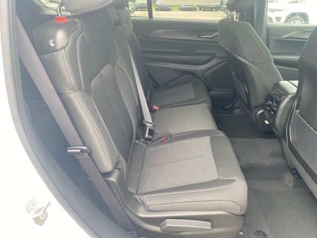 new 2025 Jeep Grand Cherokee L car, priced at $43,584