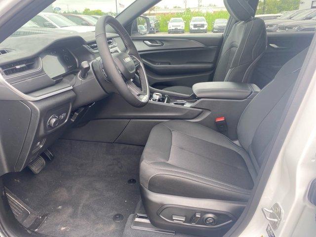 new 2025 Jeep Grand Cherokee L car, priced at $43,584