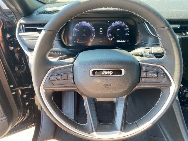 new 2025 Jeep Grand Cherokee car, priced at $41,772