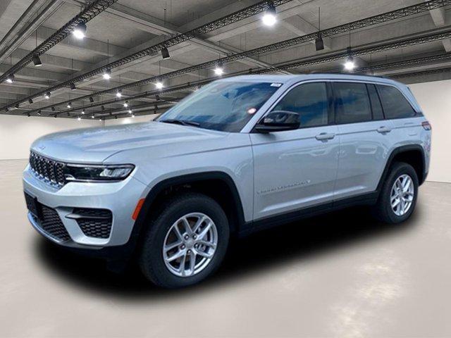 new 2025 Jeep Grand Cherokee car, priced at $39,977