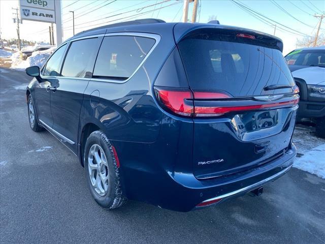 used 2023 Chrysler Pacifica car