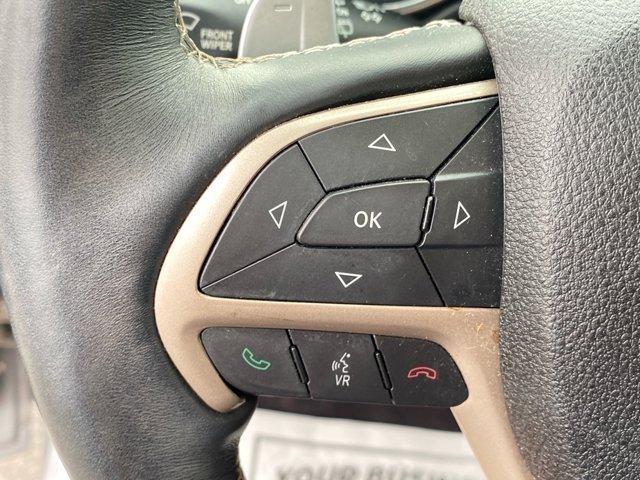 used 2016 Jeep Grand Cherokee car, priced at $17,595