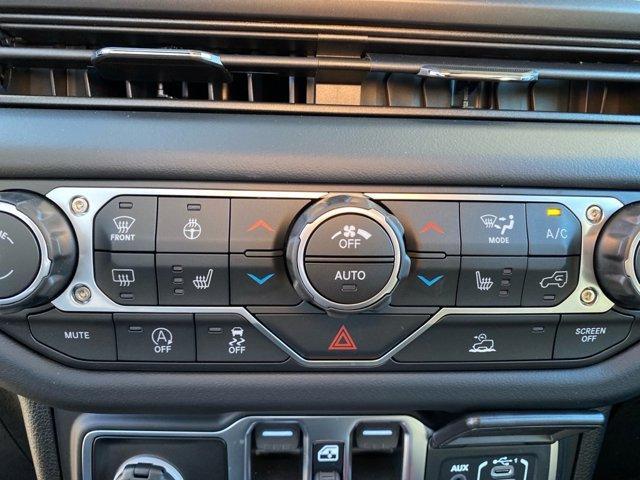 new 2025 Jeep Gladiator car, priced at $50,065