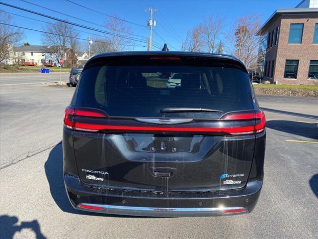 used 2022 Chrysler Pacifica Hybrid car, priced at $25,699