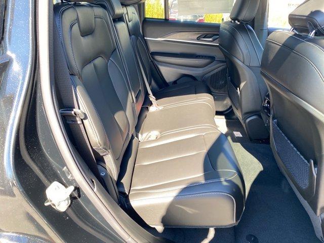 new 2025 Jeep Grand Cherokee car, priced at $45,245