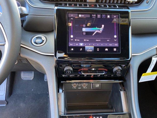 new 2025 Jeep Grand Cherokee car, priced at $38,848
