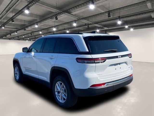 new 2025 Jeep Grand Cherokee car, priced at $41,177