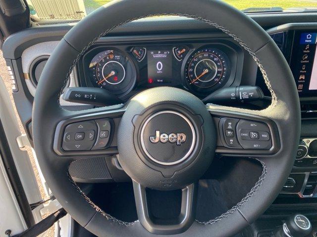 new 2025 Jeep Gladiator car, priced at $44,233