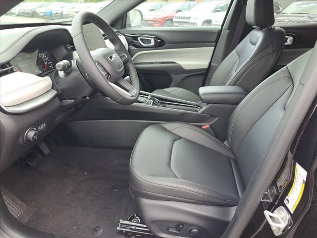 new 2025 Jeep Compass car, priced at $33,435