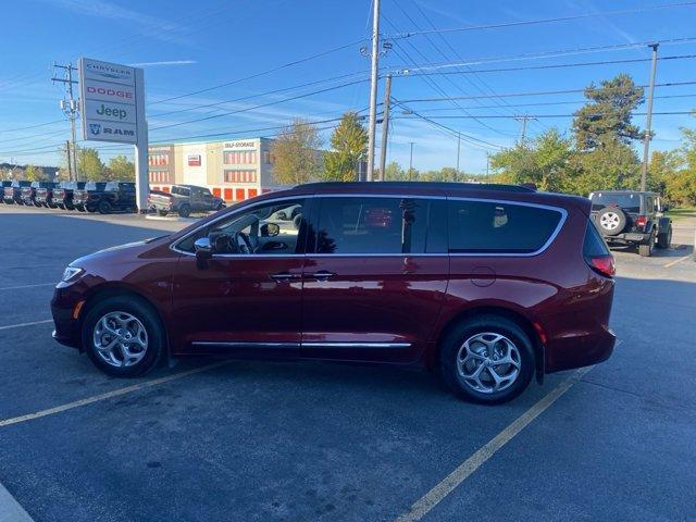 used 2022 Chrysler Pacifica car