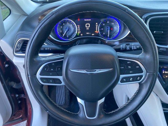 used 2022 Chrysler Pacifica car