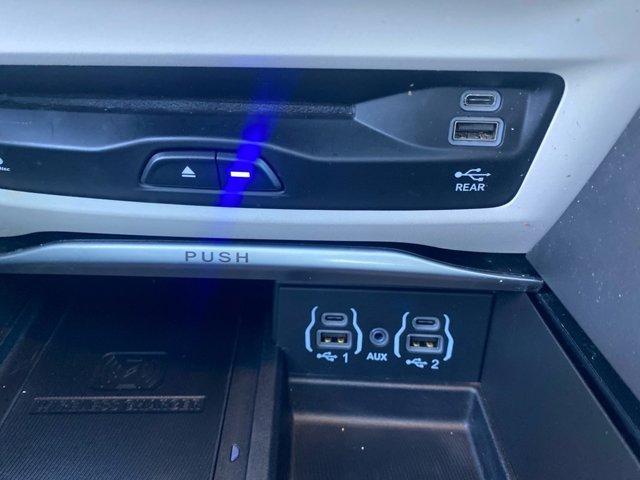 used 2022 Chrysler Pacifica car