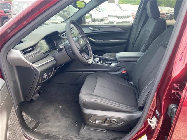 new 2024 Jeep Grand Cherokee car, priced at $41,149