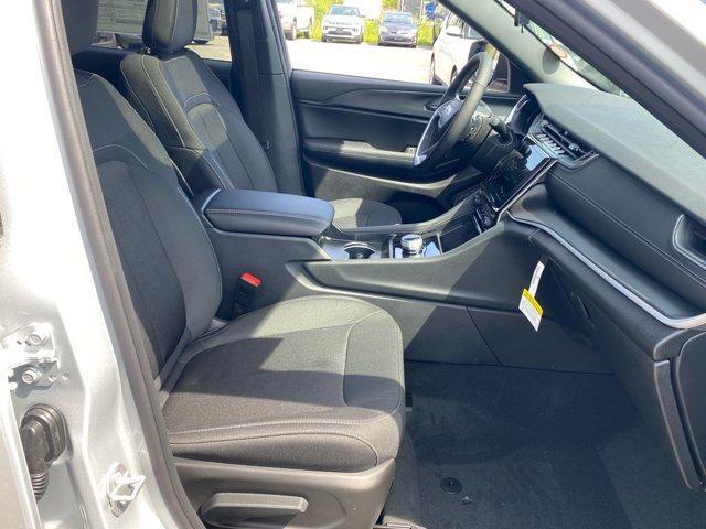 new 2025 Jeep Grand Cherokee car, priced at $41,772