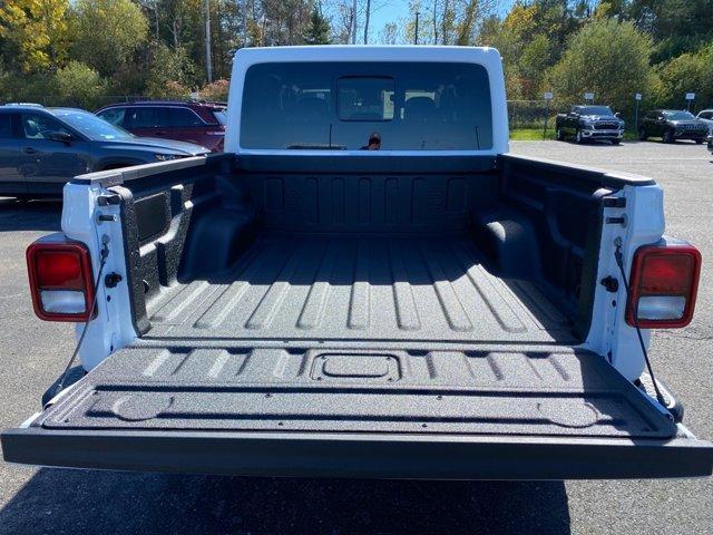 new 2025 Jeep Gladiator car, priced at $49,470
