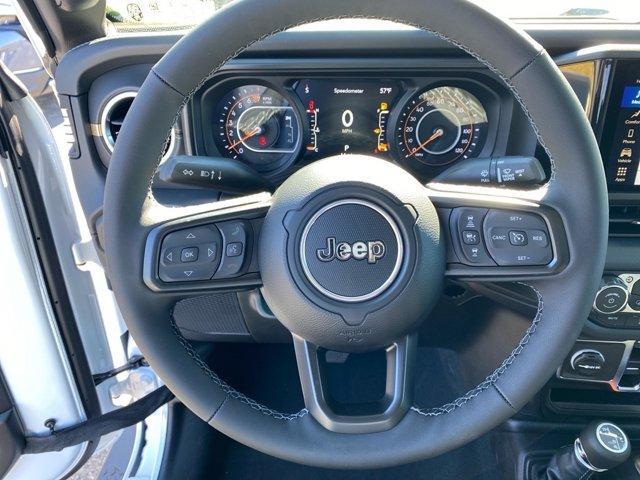 new 2025 Jeep Gladiator car, priced at $49,470