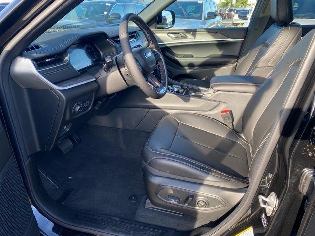 new 2025 Jeep Grand Cherokee car, priced at $47,136