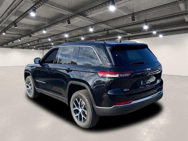 new 2025 Jeep Grand Cherokee car, priced at $47,136
