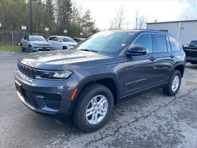 new 2025 Jeep Grand Cherokee car, priced at $39,925