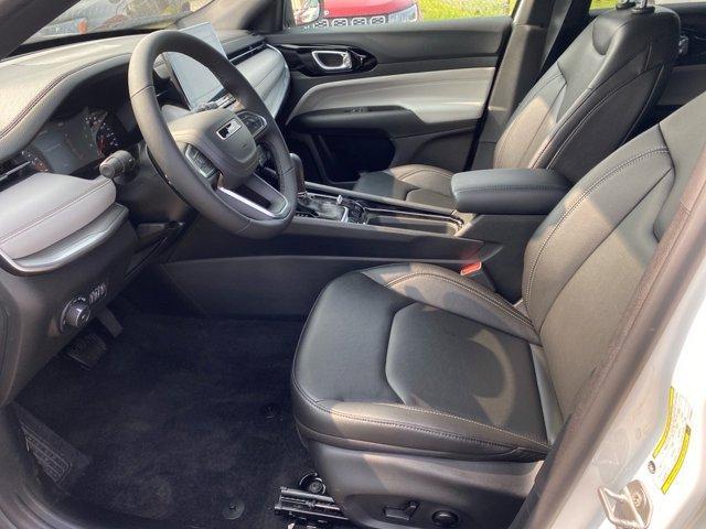 new 2025 Jeep Compass car, priced at $32,648