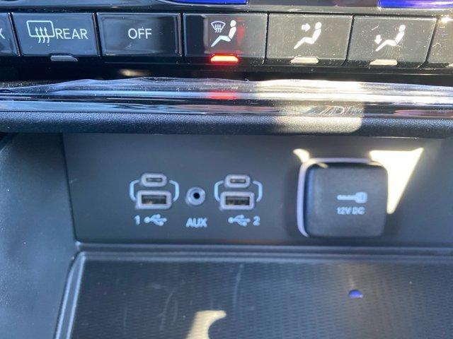 new 2025 Jeep Grand Cherokee car, priced at $40,720