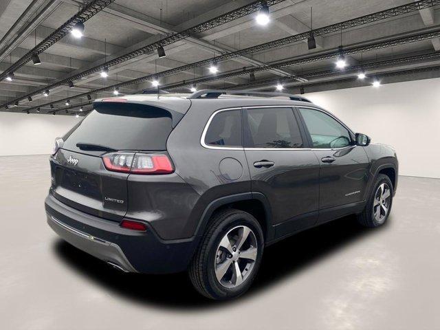 used 2022 Jeep Cherokee car, priced at $28,898