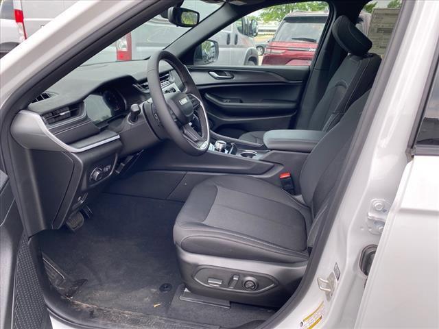 new 2024 Jeep Grand Cherokee car, priced at $40,613