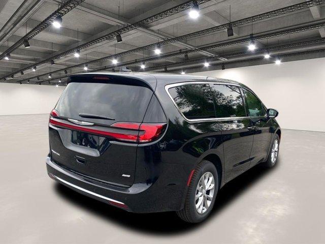 new 2025 Chrysler Pacifica car, priced at $44,588