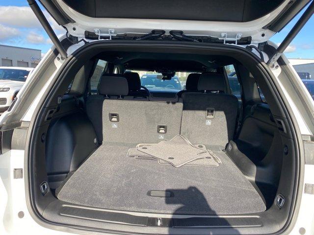 new 2025 Jeep Grand Cherokee car, priced at $40,643