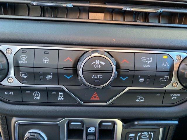 new 2025 Jeep Gladiator car, priced at $50,065