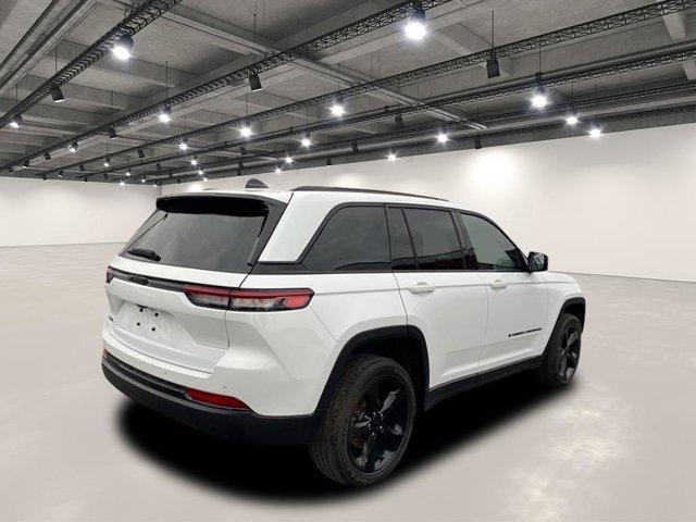 used 2023 Jeep Grand Cherokee car, priced at $32,606