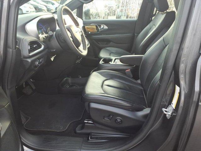 used 2022 Chrysler Pacifica car