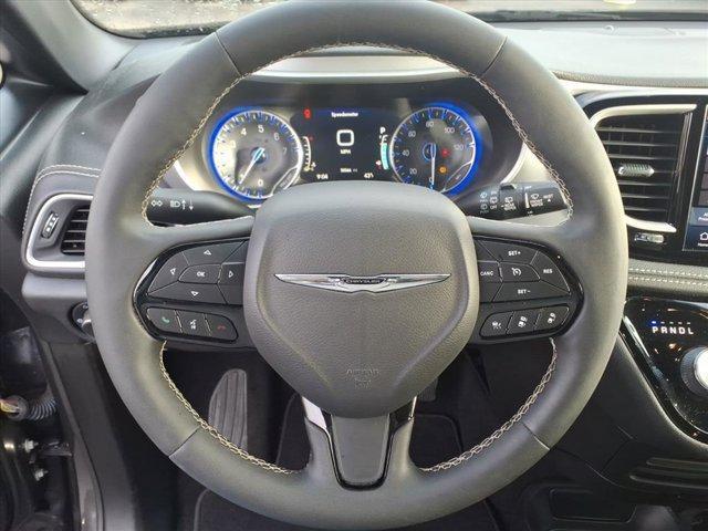 used 2022 Chrysler Pacifica car