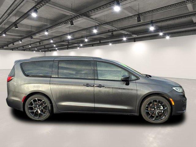 used 2022 Chrysler Pacifica car
