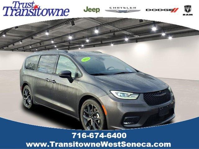 used 2022 Chrysler Pacifica car