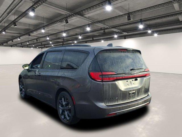 used 2022 Chrysler Pacifica car
