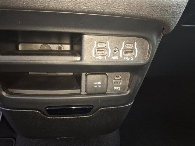 used 2022 Chrysler Pacifica car