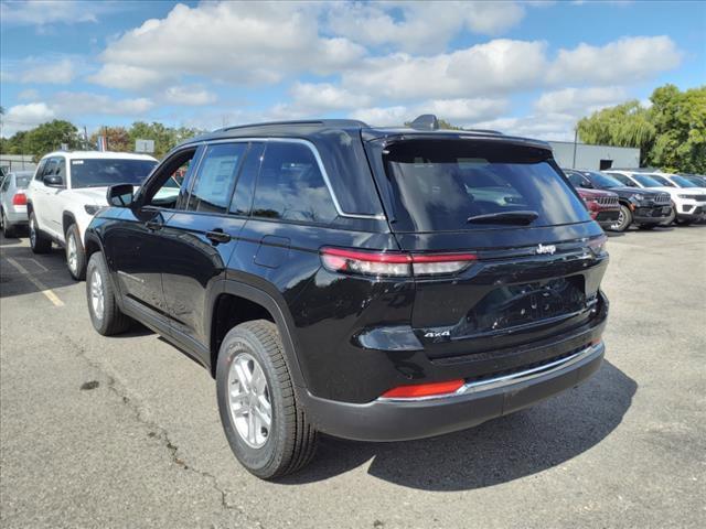 new 2025 Jeep Grand Cherokee car, priced at $39,925