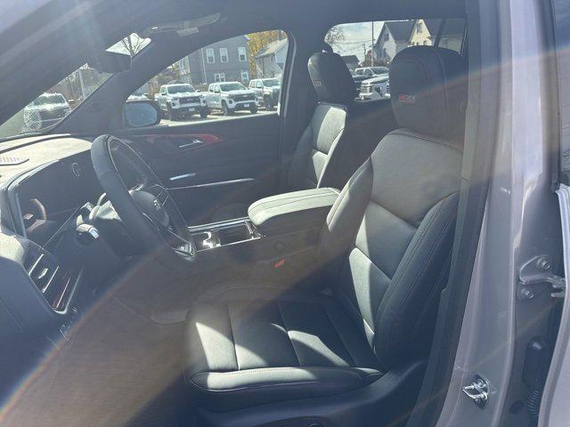 new 2026 Chevrolet Traverse car, priced at $53,679