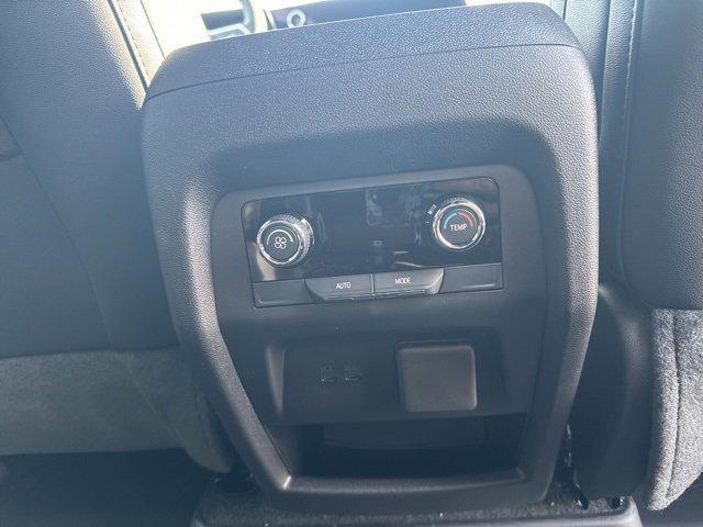 new 2026 Chevrolet Traverse car, priced at $53,679