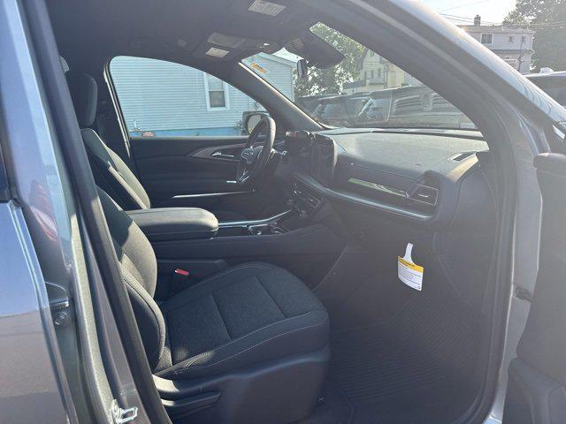 new 2025 Chevrolet Traverse car, priced at $42,902