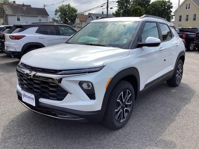 new 2025 Chevrolet TrailBlazer car, priced at $32,497