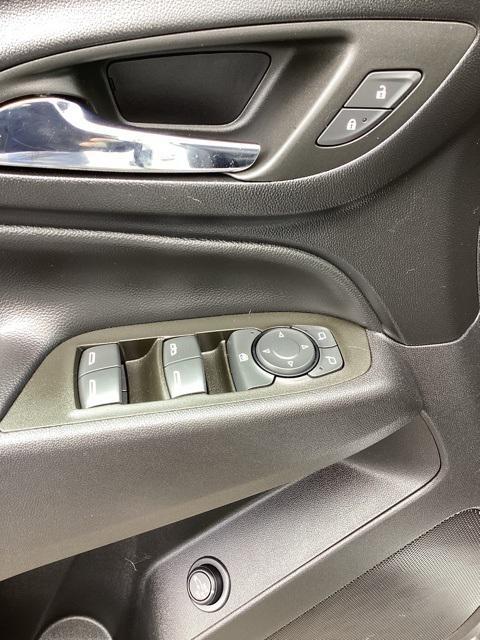 used 2023 Chevrolet Equinox car, priced at $24,259