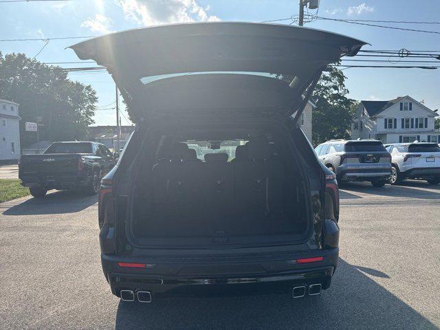 new 2025 Chevrolet Traverse car, priced at $42,437