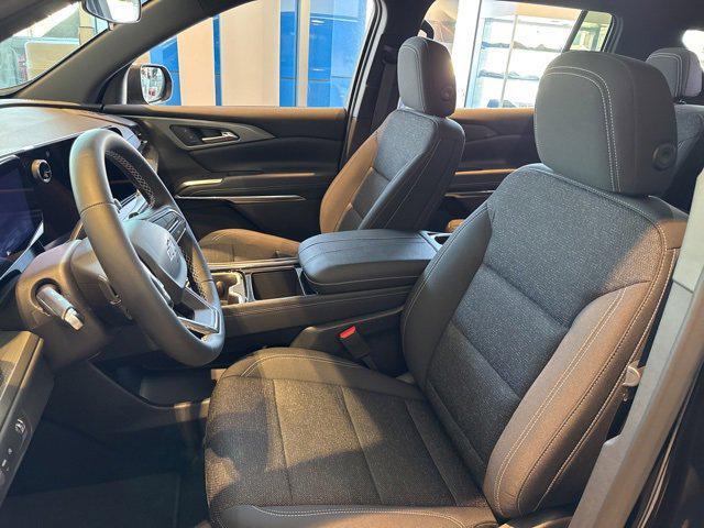 new 2025 Chevrolet Traverse car, priced at $42,736